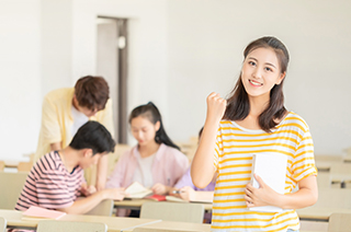 2024年起，中国香港文凭试接受内地就学学生报考